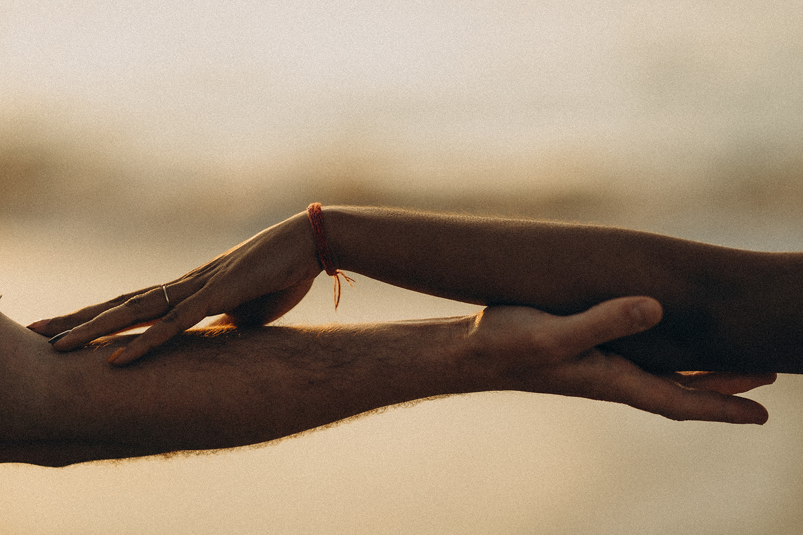 Sessão de casal na praia - 24